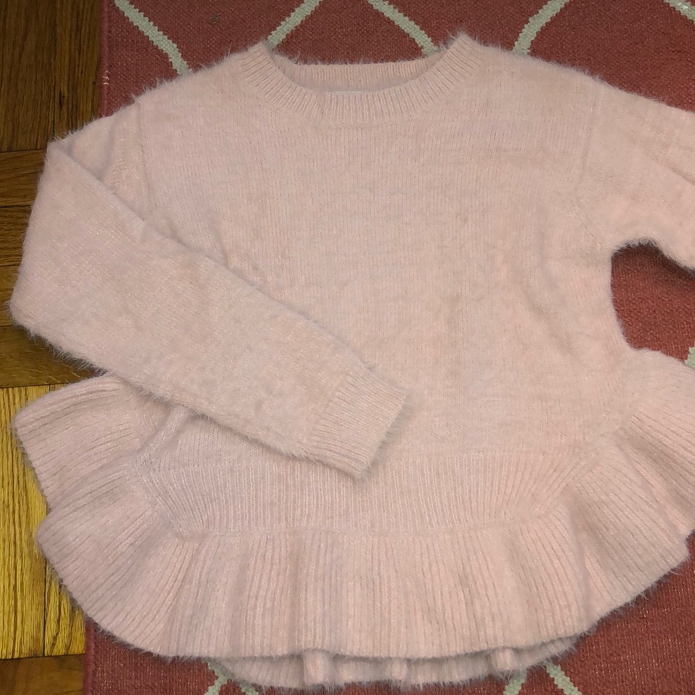 Fuzzy flowy light pink sweater
